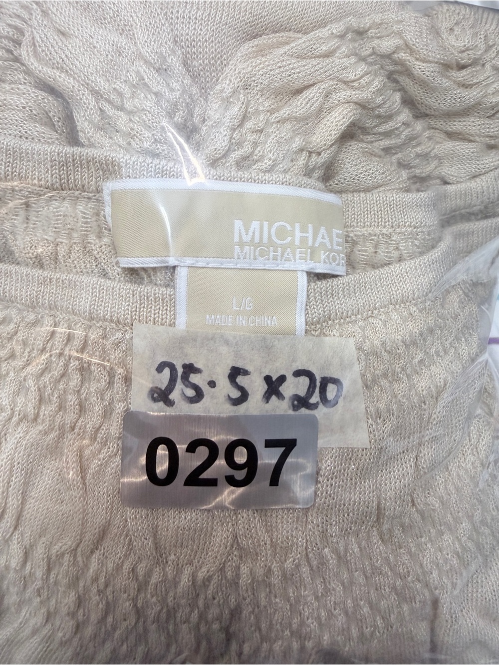 Michael Kors Cream Smocked Scoop Neck Short Sleeve Top Size Large - Picture 5 of 5